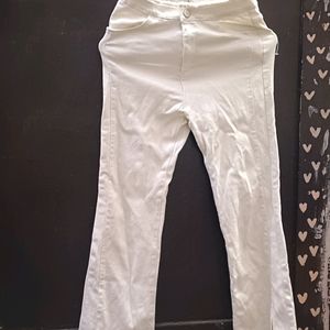 Off White Colour Strachable Fabric Very Good Quali