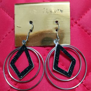 Stainless Steel Earrings With Sparkley Black Shine