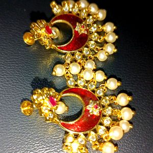 BEAUTIFUL RED AND WHITE KUNDAN PEARL EARRINGS