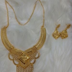 Gold Plated Set With Free Silk Saree