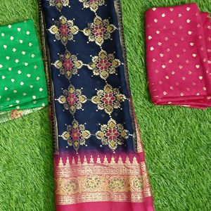 Beautiful Foil Print Saree Trending Sareesin Onlin