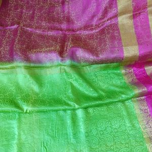 Parrot Green & Magenta Pink Saree & Blouse piece