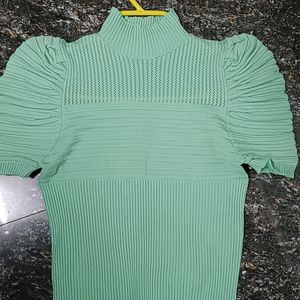 Green Stretchable Top