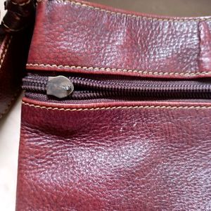 Leather Slingbag