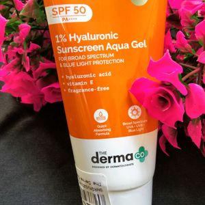 The Derma Co. 1% Hyaluronic Sunscreen Aqua Gel