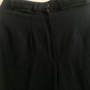 Black Straight Woman Trousers