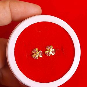 22crt Pure Gold Studs