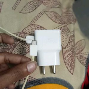 SAMSUNG NEW AND ORIGINAL MOBILE CHARGER