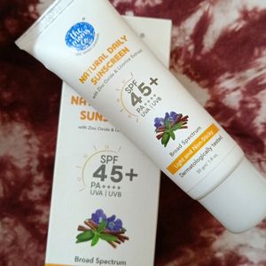 The Moms Co Natural Daily Sunscreen SPF 45+ PA++++