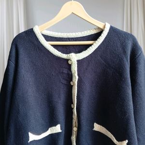 Buttoned Design Cardigan