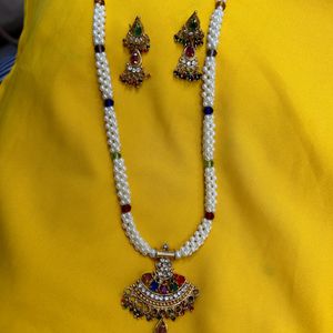 Multicoloured Pearl Thushi Necklace