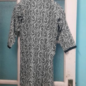 Stylish Black And White Print Kurta