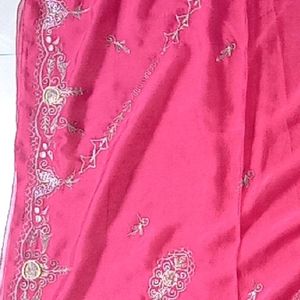 Saree With Blouse And Petticoat