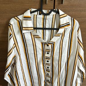 A Pretty Formal Shirt With White Yellow Black