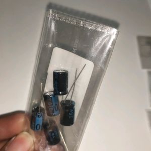 Electronic Capacitor Set