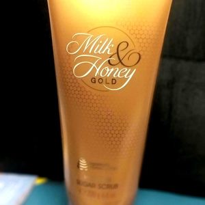 The oriflame milk&honey scrub is on sale