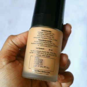 2%the Dermaco Niacinamide Foundation (04 Caramel)