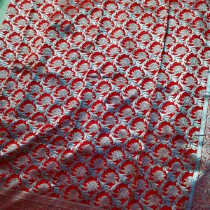 Red Colour Pure Banarasi Silk Saree