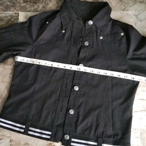 Black stylish short jacket for girls/ women