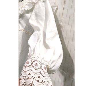 Beautiful Long White 🤍 Gown For women's