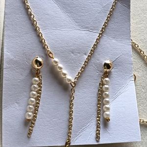 Pretty Korean Necklace Set