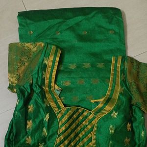 Green Saree With Blouse