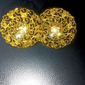 DAZZLING IMITATION EAR STUDS