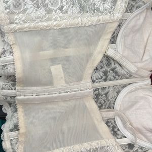 WHITE DETAILED CORSET