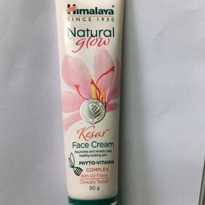 Himalaya Natural Glow Kesar Face Cream (50gm)
