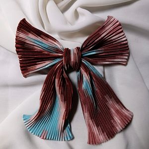 Pleated Bow Clip 🎀 +Free Scrunchie