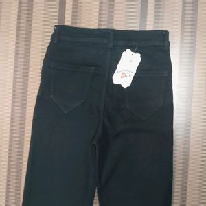 V-69 Size-28 Straight Women Denim Jeans