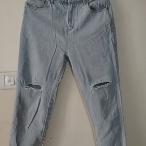 STRAIGHT FIT JEAN ( LIGHT BLUE COLOR)