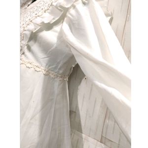 Beautiful Long White 🤍 Gown For women's