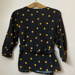 BLACK & YELLOW POLKA DOTS top (20% off on ₹)