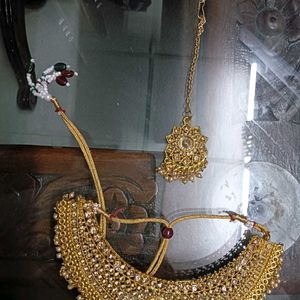 Golden Maangtika And Necklace