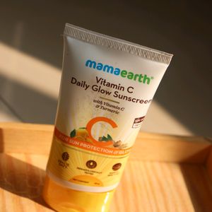 Mamaearth Vitamin C Daily Glow Sunscreen