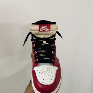 Nike Jordan 1 OG Chicago Lost And Found