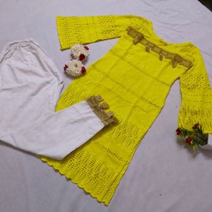 Yellow Kurti With White Trouser 🤍Bust 30