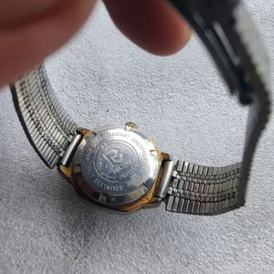 Ricoh Mechanical Watch With Date Window (Ladies)