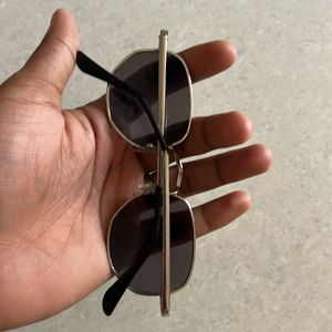 Im Selling Sunglass