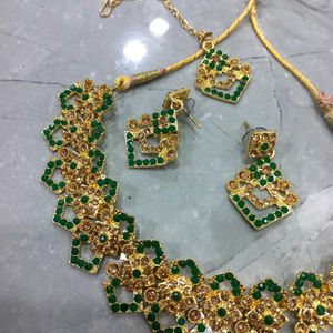 Golden Green Jewellery Set