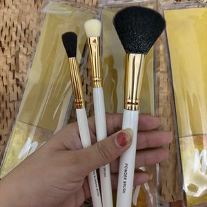 Myglamm Brush