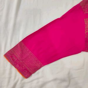 Avaasa Rani Pink Kurti With Matching Leggings Set