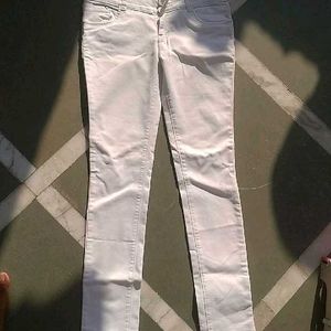 Slim Or Skinny White Jeans