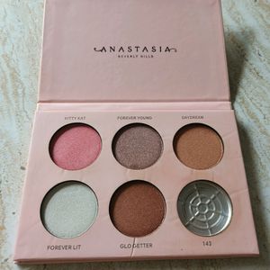 Anastasia Nicole Guerriero Glow Kit ❤️