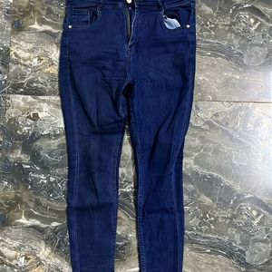 Navy blue skinny jeans (Miss Chase)