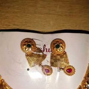 New Fashion Gold Plated Jewellery Set