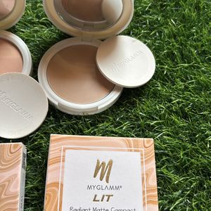 Myglamm Lit Radiant Matte Compact