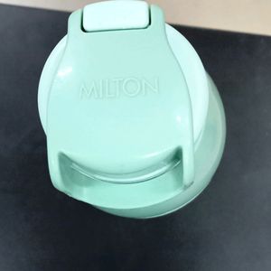 Milton Water Bottle Good Condition