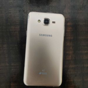 Samsung Galaxy J7